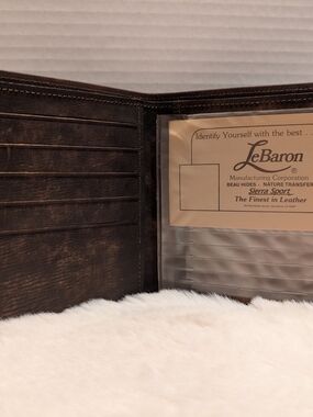 Vintage LeBaron Genuine Leather Bi-Fold Classic Brown Leather Men's Wallet